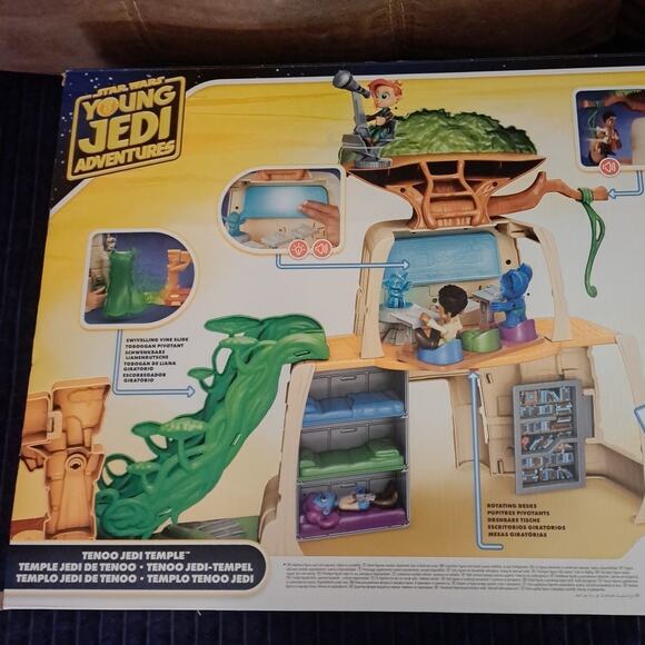 Star Wars Young Jedi Adventures Jedi Temple Toy with Action Figures - Picture 7 of 9
